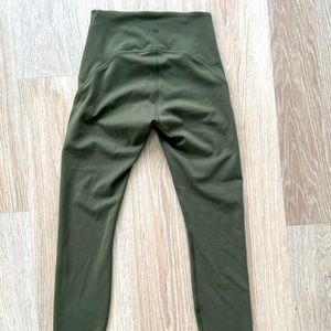 Lululemon Instill tights, dark olive, size 4